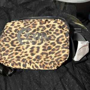 ZYIA Active Vooray Leopard Print Belt Bag Fanny Pack New without Tags